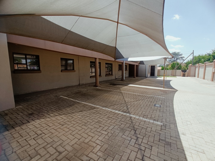 2 Bedroom Property for Sale in Potchefstroom North West